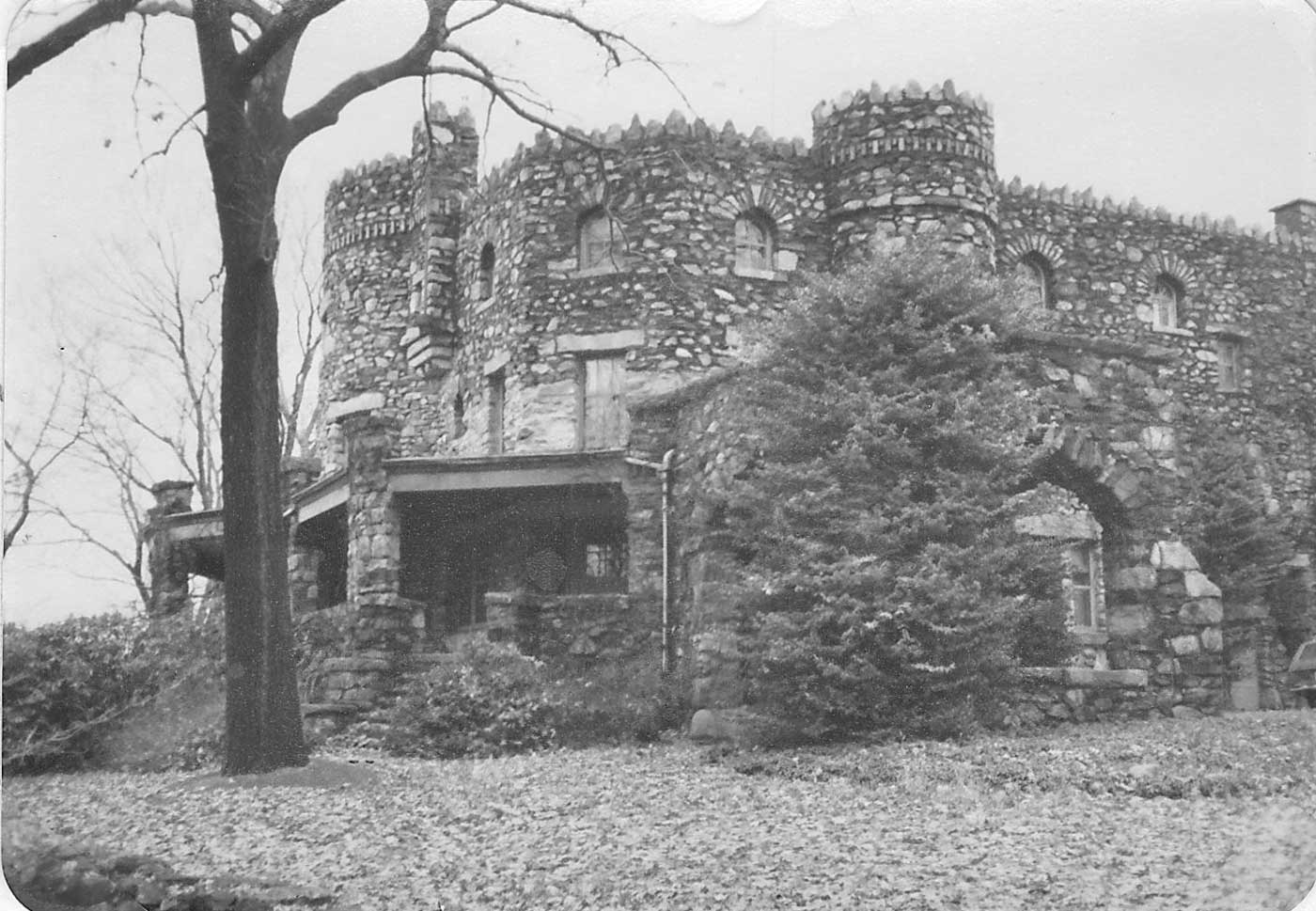 Hearthstone Castle Still a Home hearthstone-castle-as-private-home-still-intact