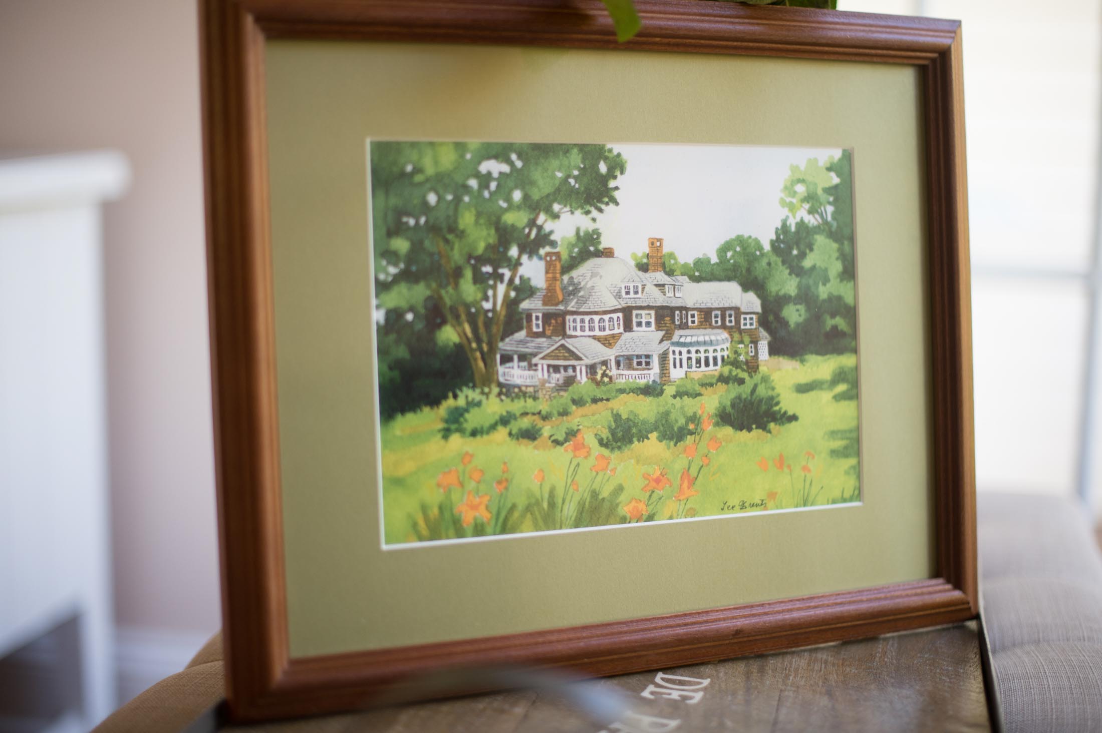 Vineyard Style Wedding Decoration vineyard-style-painting-of-tarrywile-mansion