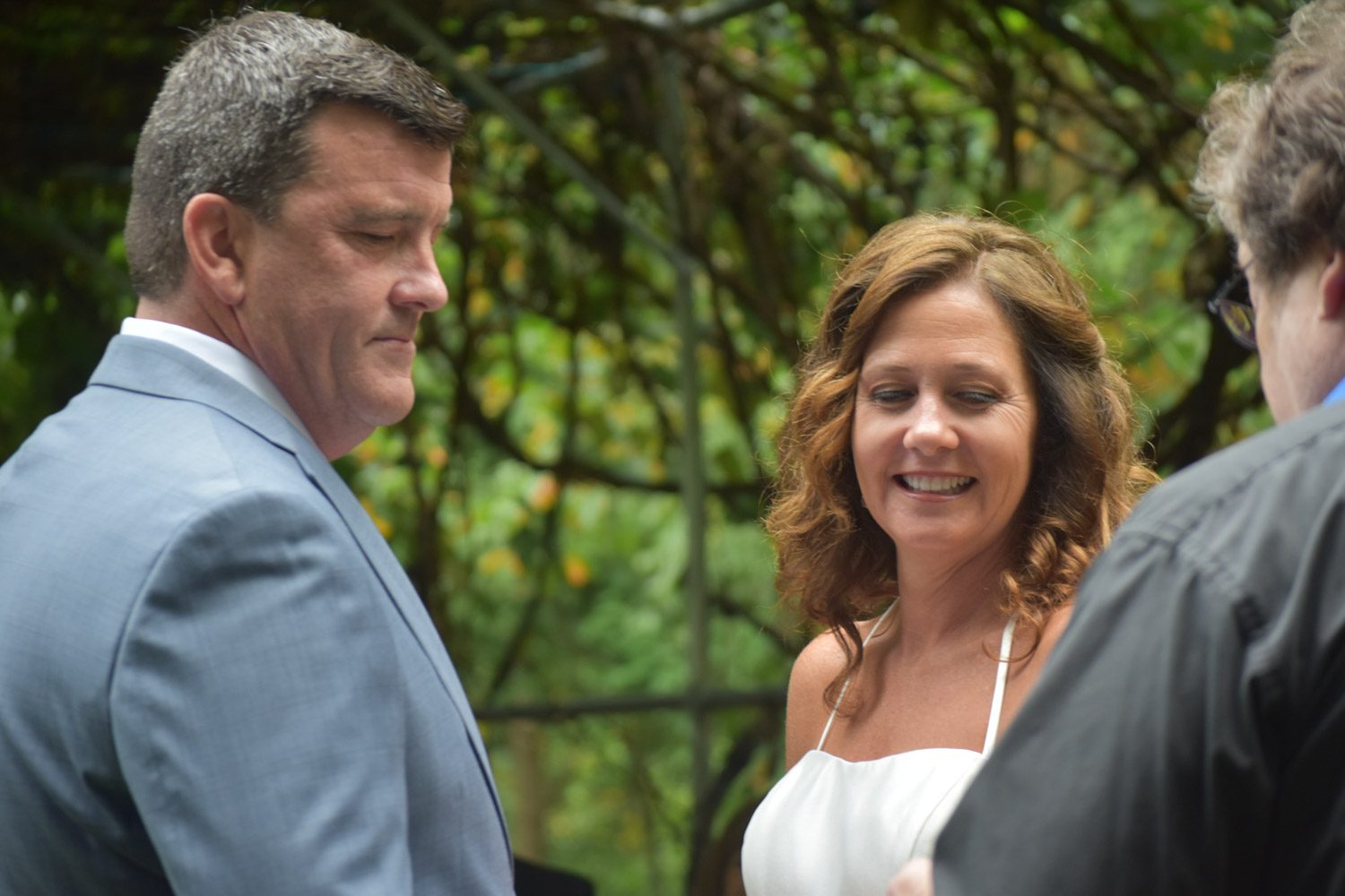 September Outdoor Wedding september-bride-groom-wedding-ceremony